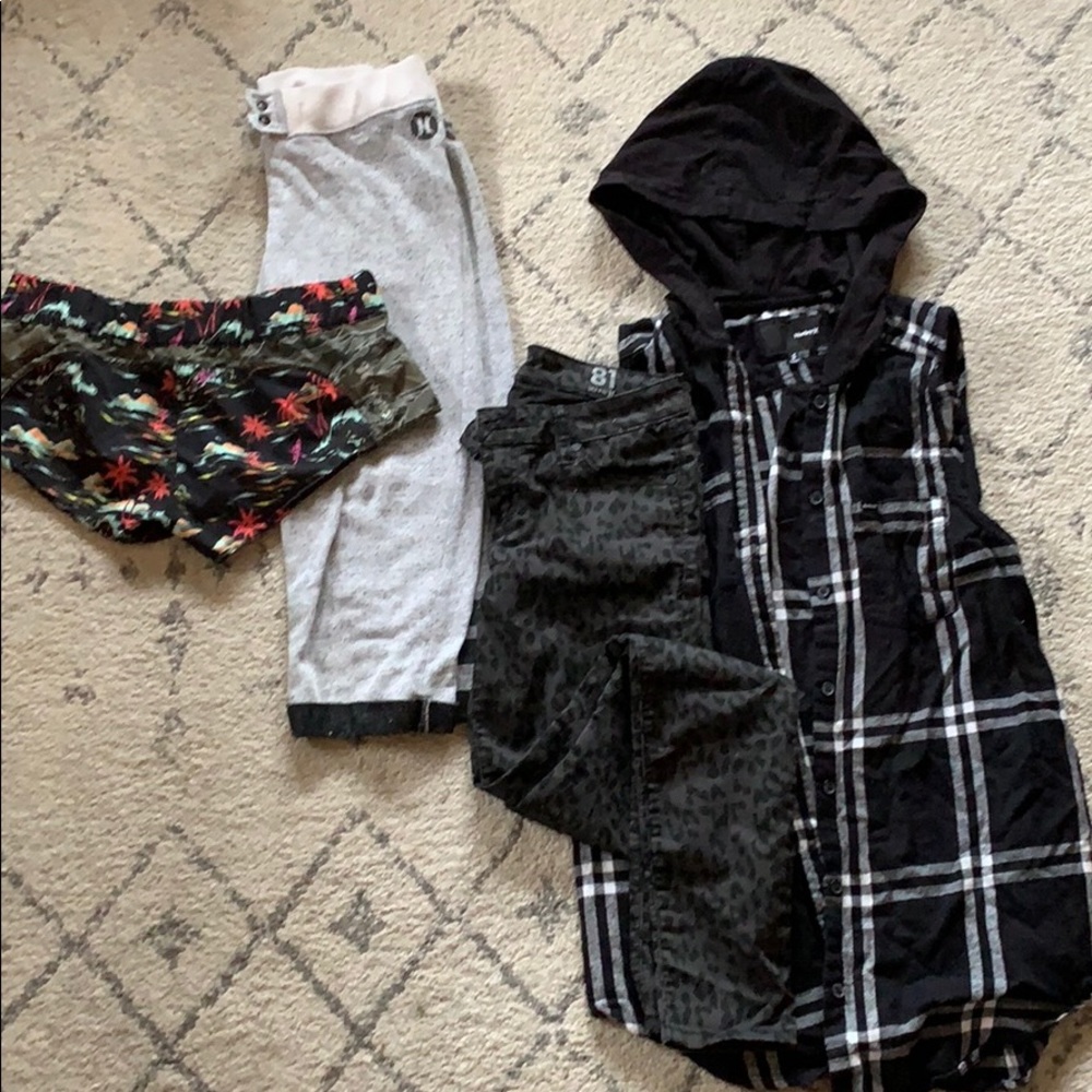 Hurley clothes